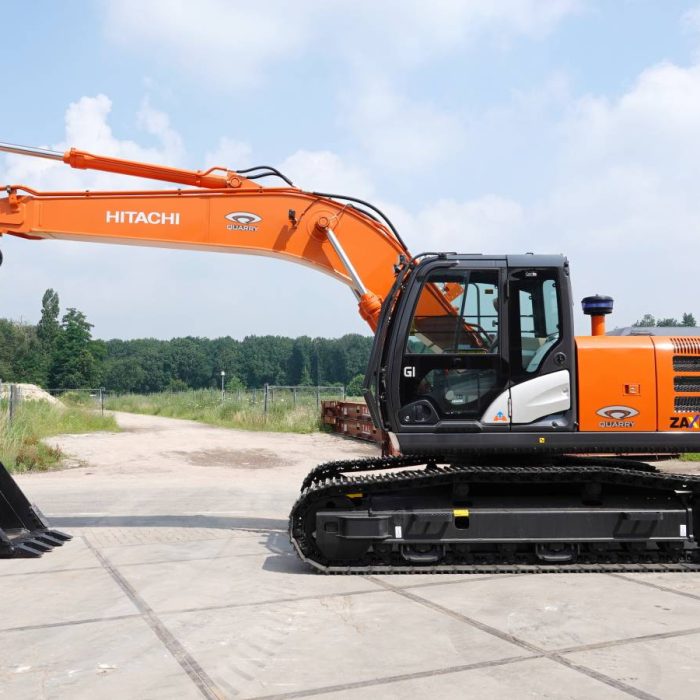 Hitachi ZX220LC NEW