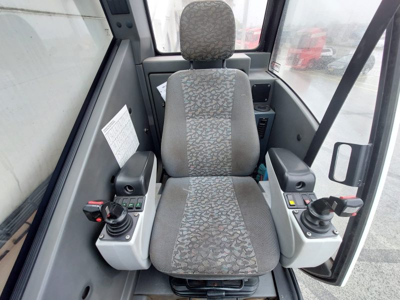 GROVE GMK4100L  100 Ton - Image 4