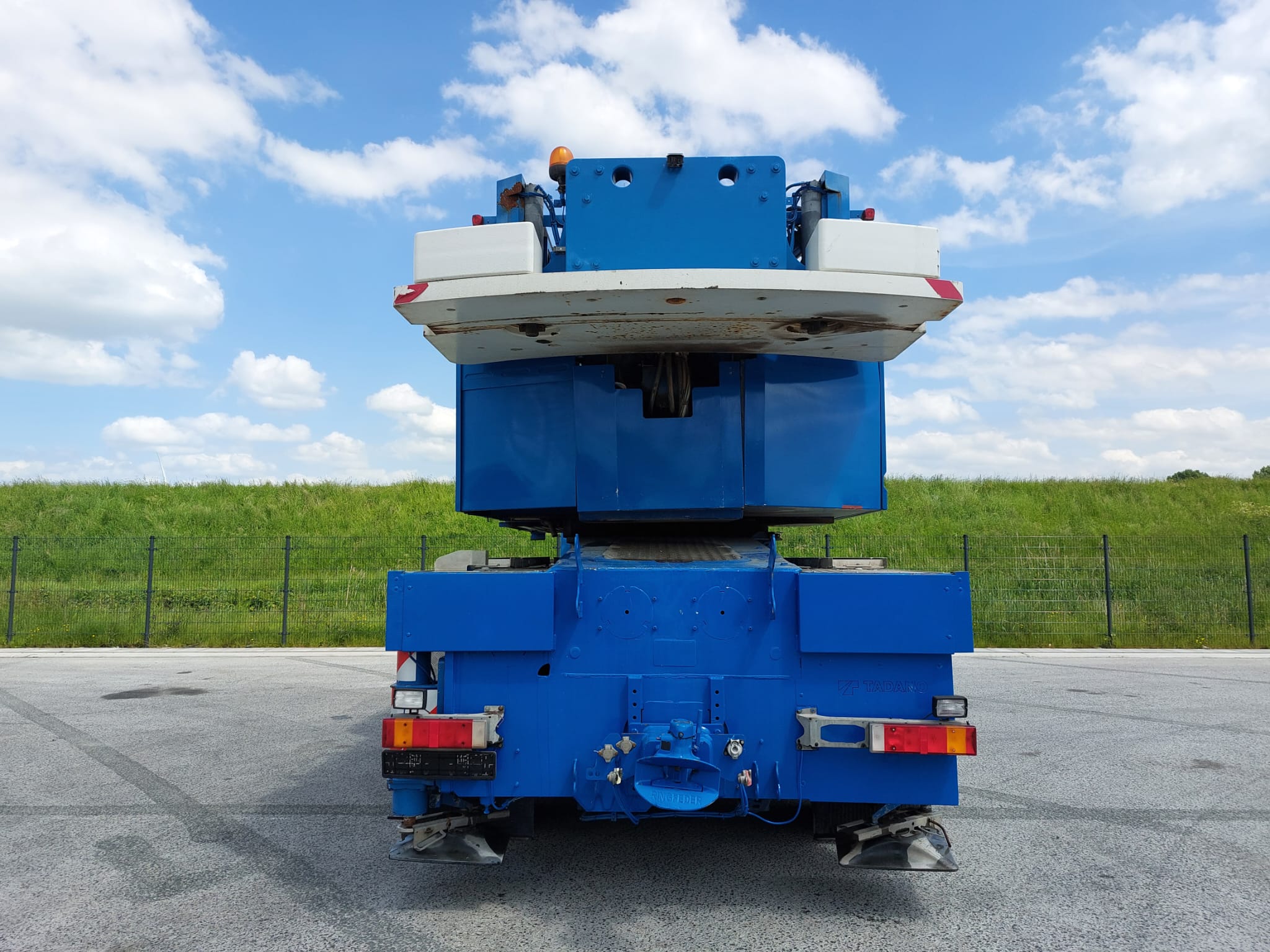 TADANO FAUN ATF90G-4  90 Ton - Image 15