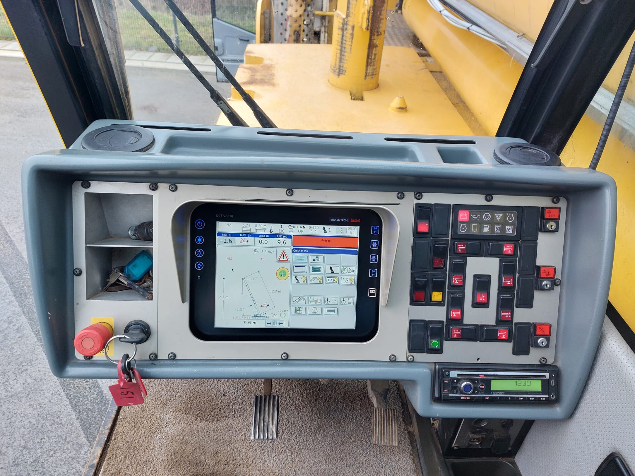 TEREX-DEMAG AC200-1  200 Ton - Image 4