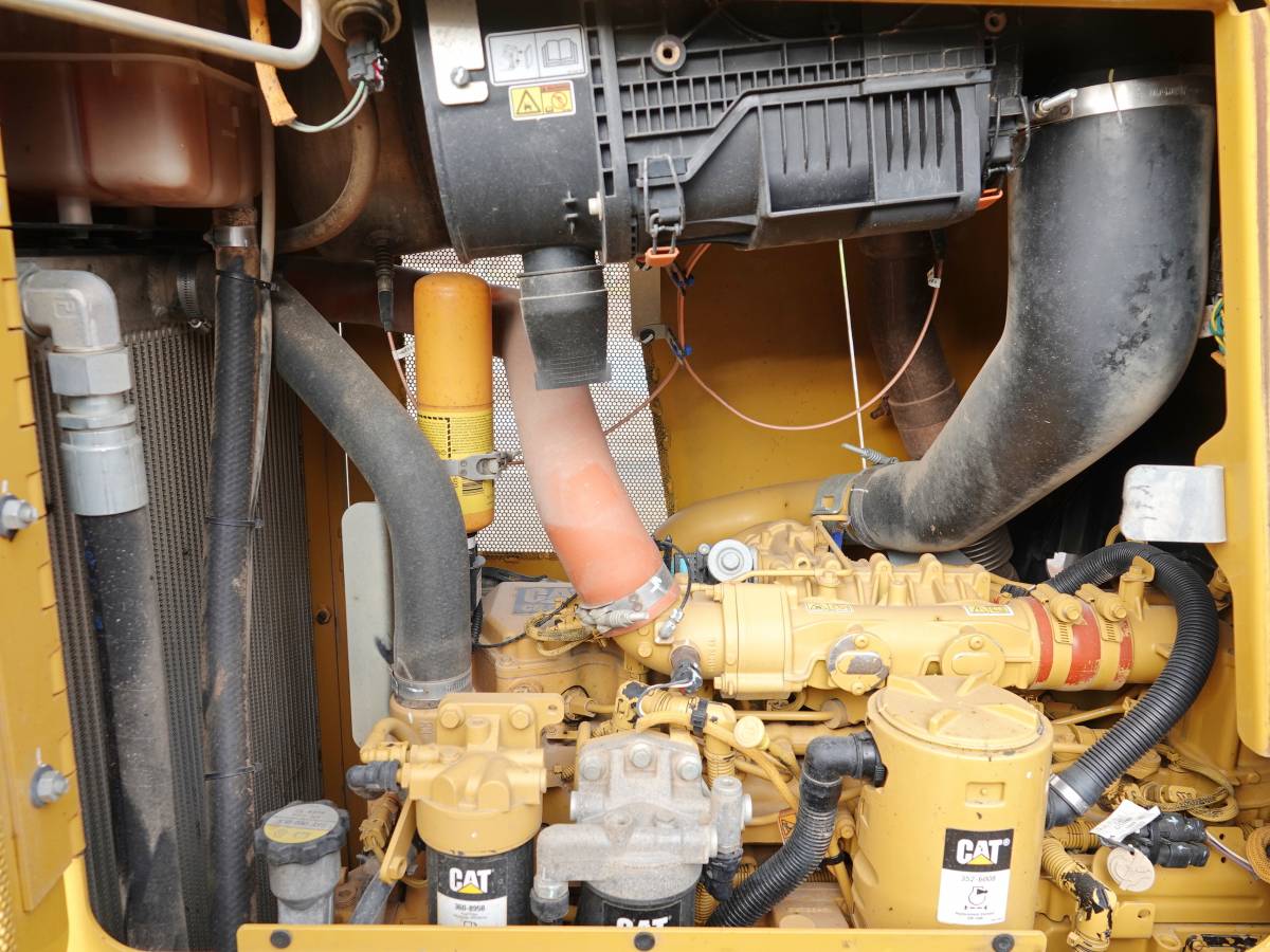 Caterpillar D6K2 LGP - Image 2