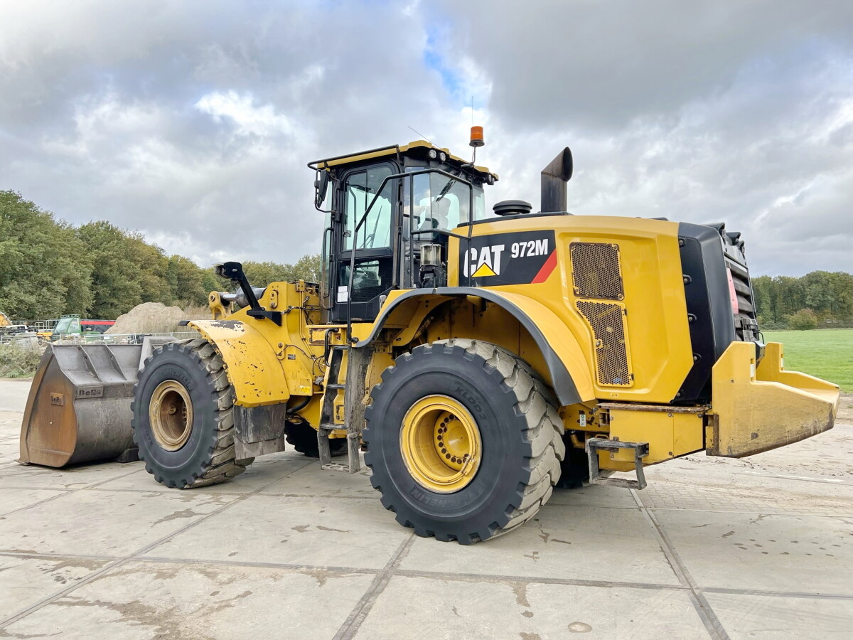 Caterpillar 972M Wheel Loader - Image 7
